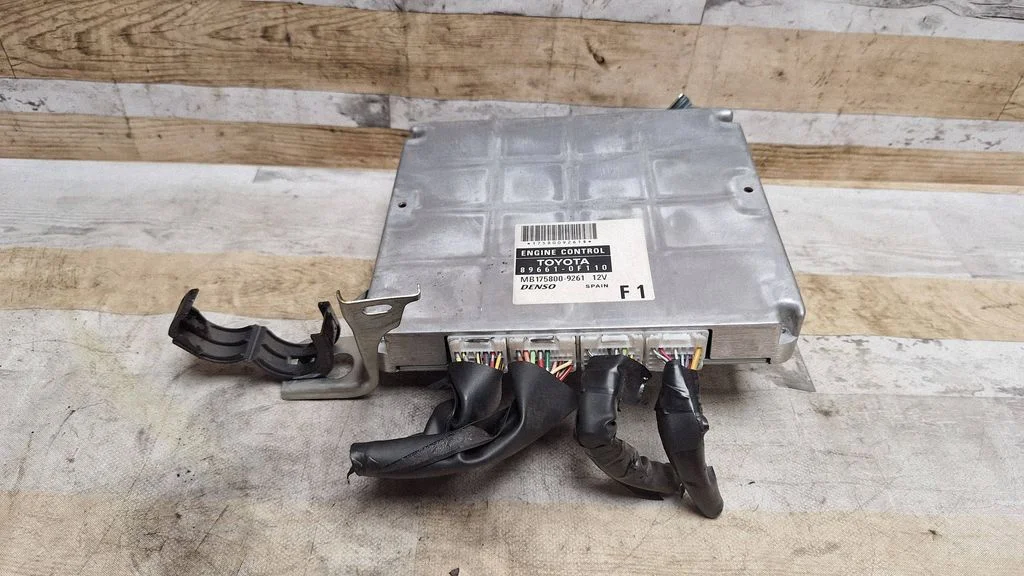 Engine control unit/module 896610F110