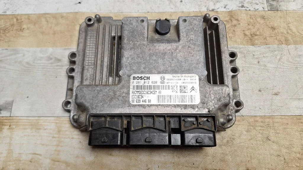 Engine control unit/module 0281012620