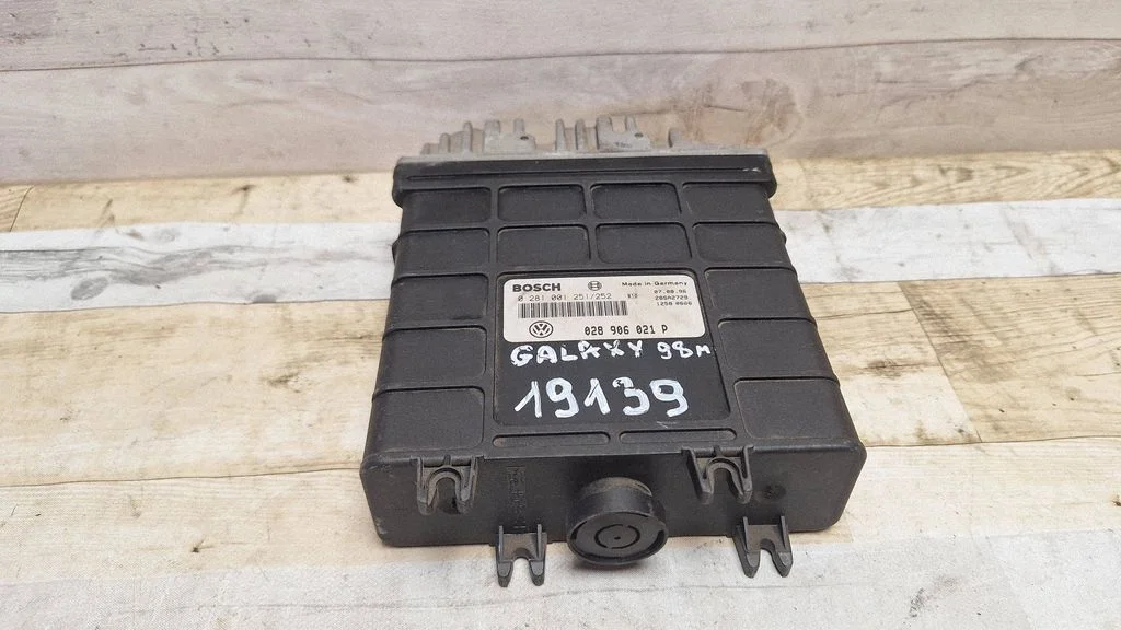 Engine control unit/module 028906021P