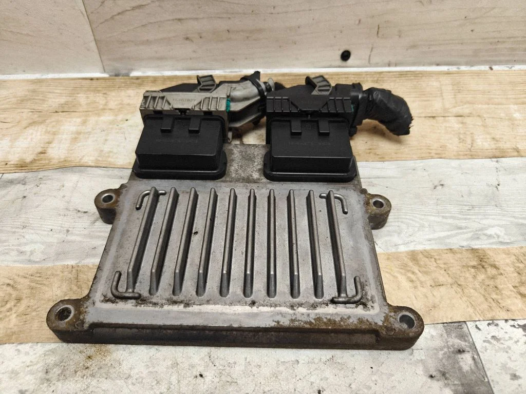 Engine control unit/module 391103C320