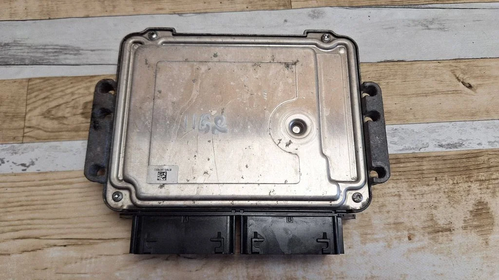 Engine control unit/module CV6112A650AFD