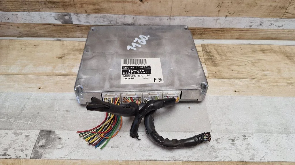 Engine control unit/module 896610F092