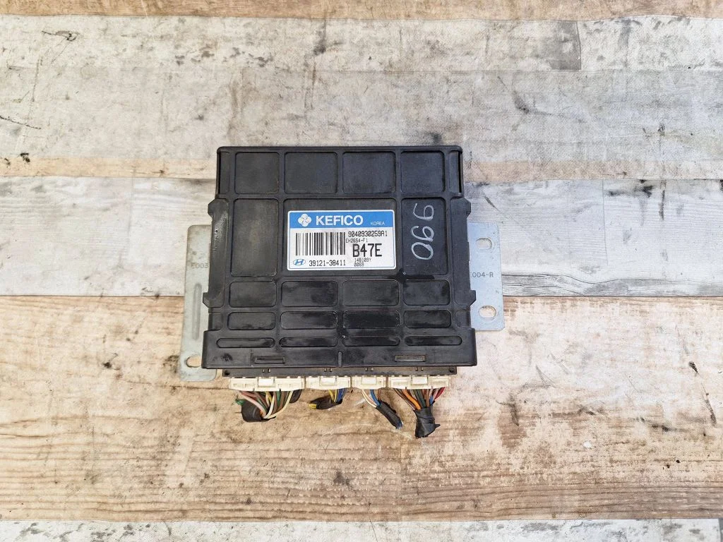 Dzinēja vadības bloks EH2654F1