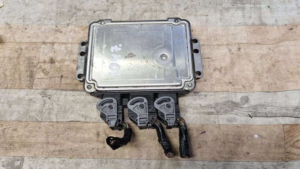 Engine control unit/module – Renault Scenic II - Grand scenic II (2003-2006)