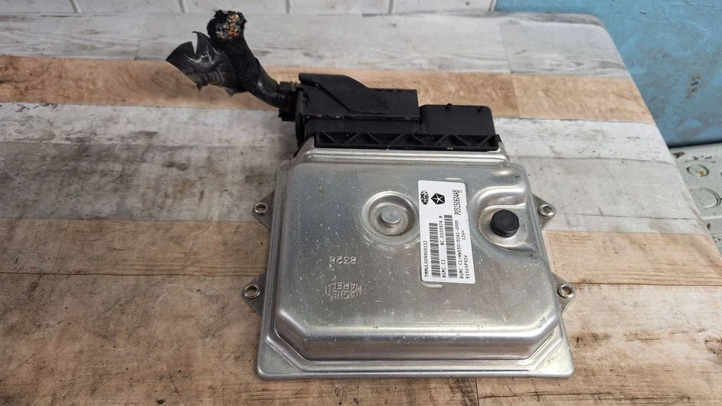 Engine control unit/module P05150604AB