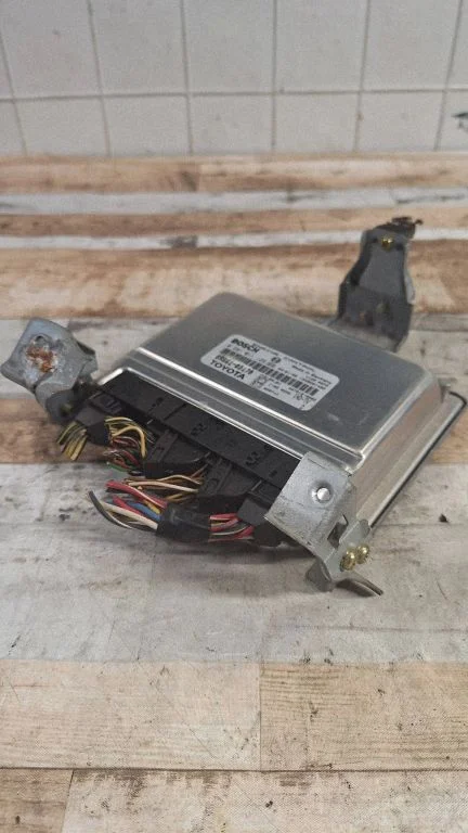 Engine control unit/module – Toyota Yaris Verso (1999-2005)