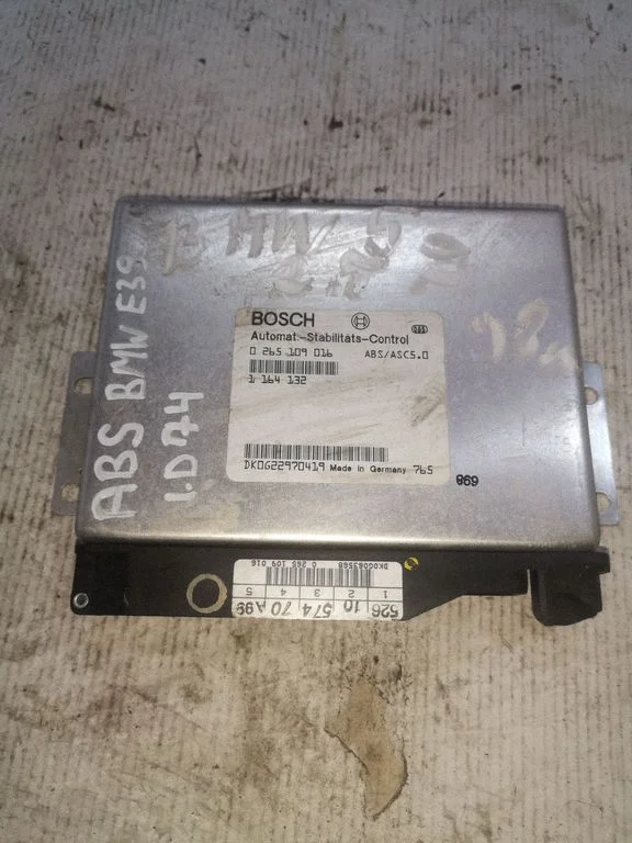 Engine control unit/module – BMW 5 Series E39 (1996-2003)