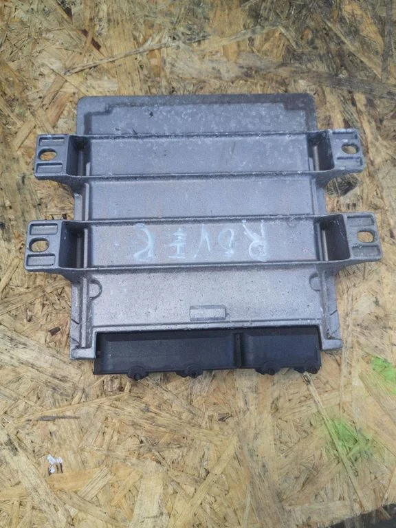 Dzinēja vadības bloks NNN100682