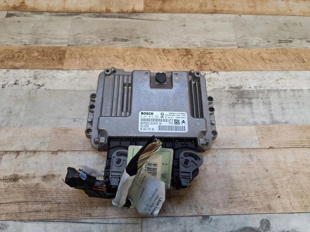 Engine control unit/module 0281013332