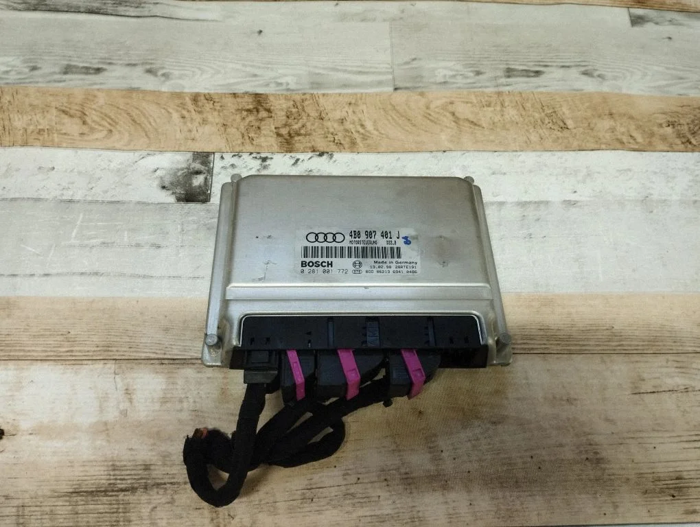 Engine control unit/module 4B0907401J
