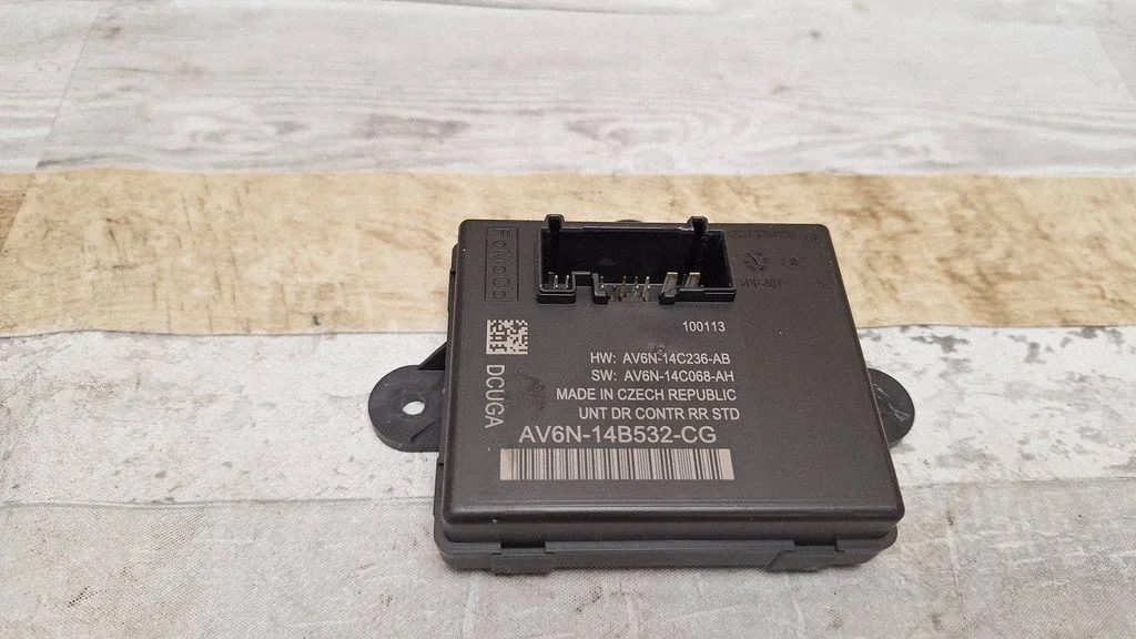 Other control units/modules AV6N14B532CG