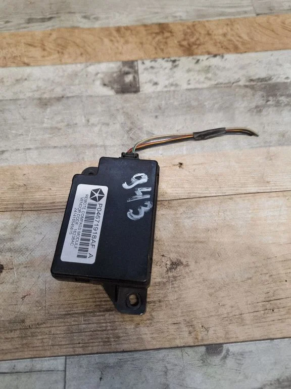 Other control units/modules P04671918AF
