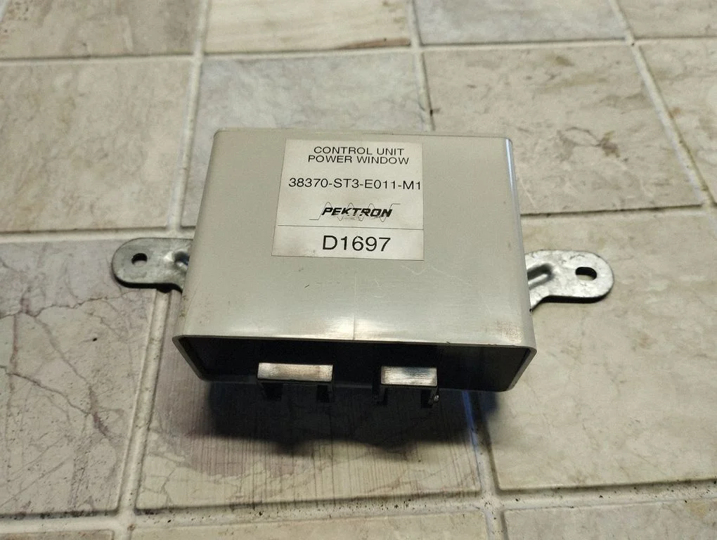 Pozostałe sterowniki i moduły 38370ST3E011M1