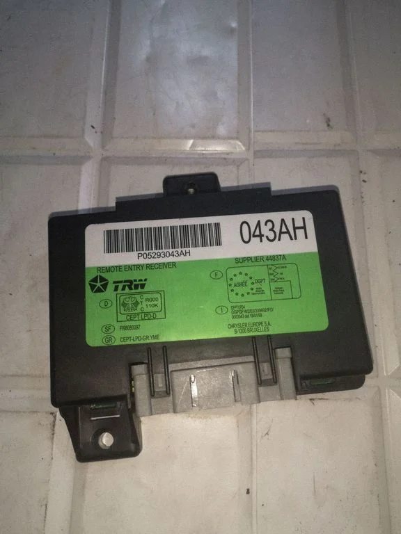 Pozostałe sterowniki i moduły P05293043AH