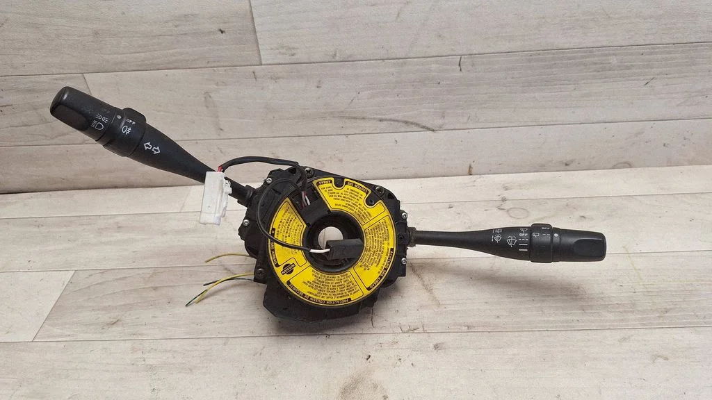 Wiper turn signal indicator stalk/switch 255549F000