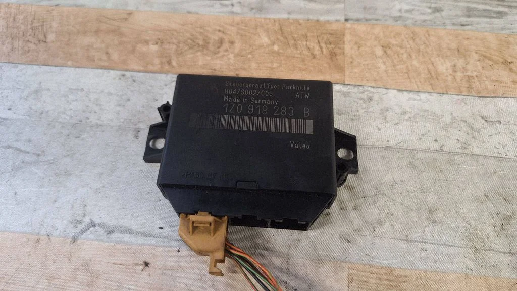 Parkimisandurite (PDC) juhtplokk – Skoda Octavia Mk2 (1Z) (2004-2013)