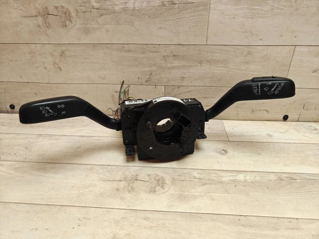 Wiper turn signal indicator stalk/switch 7H0953503GF