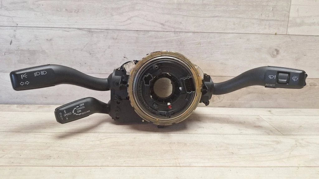 Wiper turn signal indicator stalk/switch 4F0953549A
