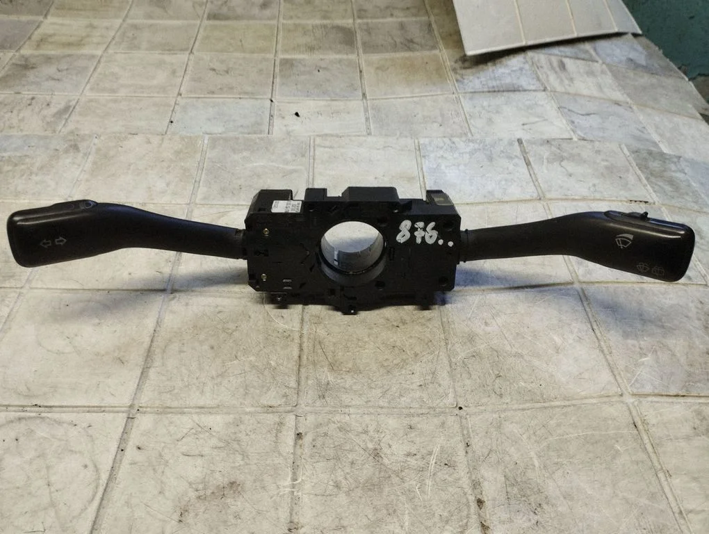 Przełącznik zespolony (manetki) 8L0953513G
