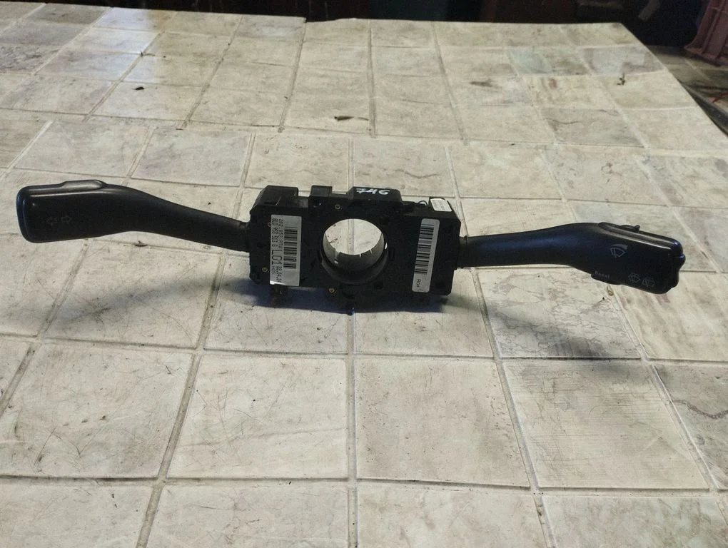 Wiper turn signal indicator stalk/switch 8L0853513G