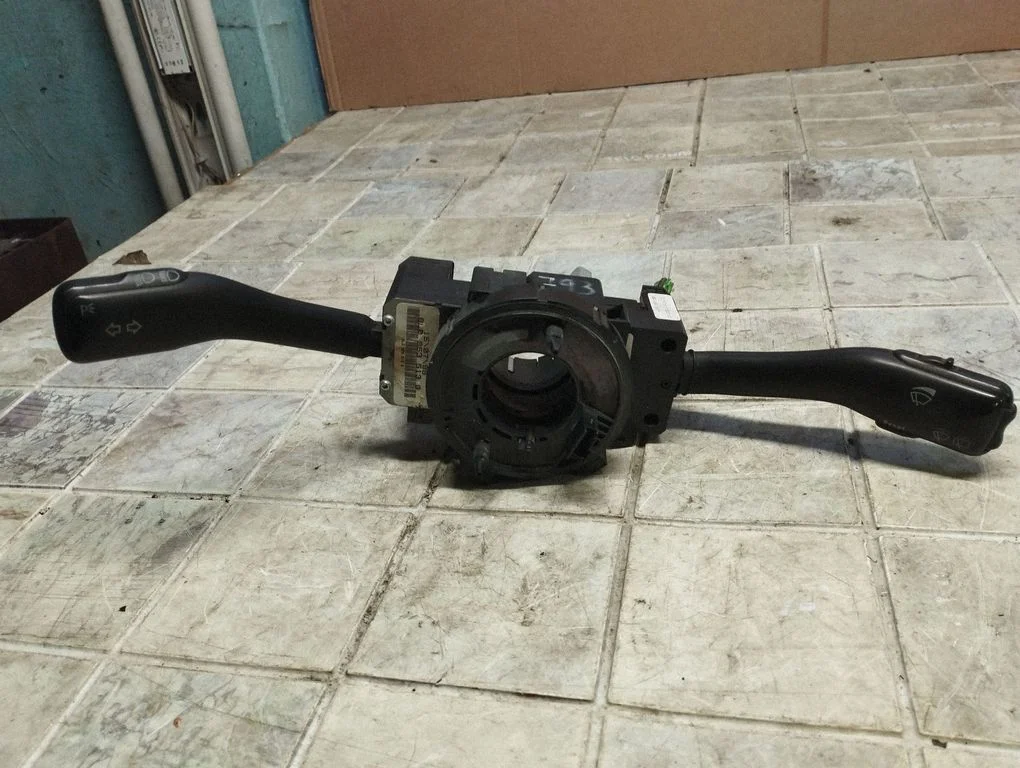 Wiper turn signal indicator stalk/switch 4B0953503H