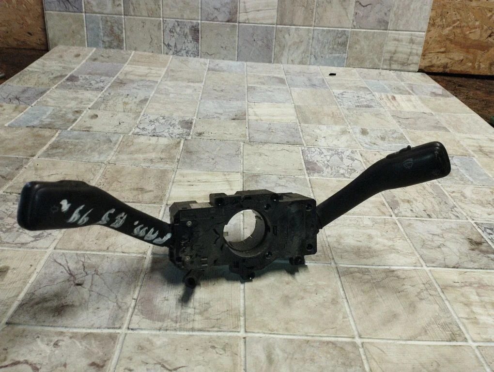 Wiper turn signal indicator stalk/switch BL0953513E