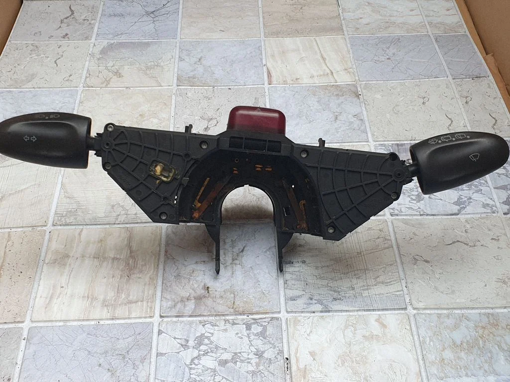 Sviru komplekts 7M0953503P