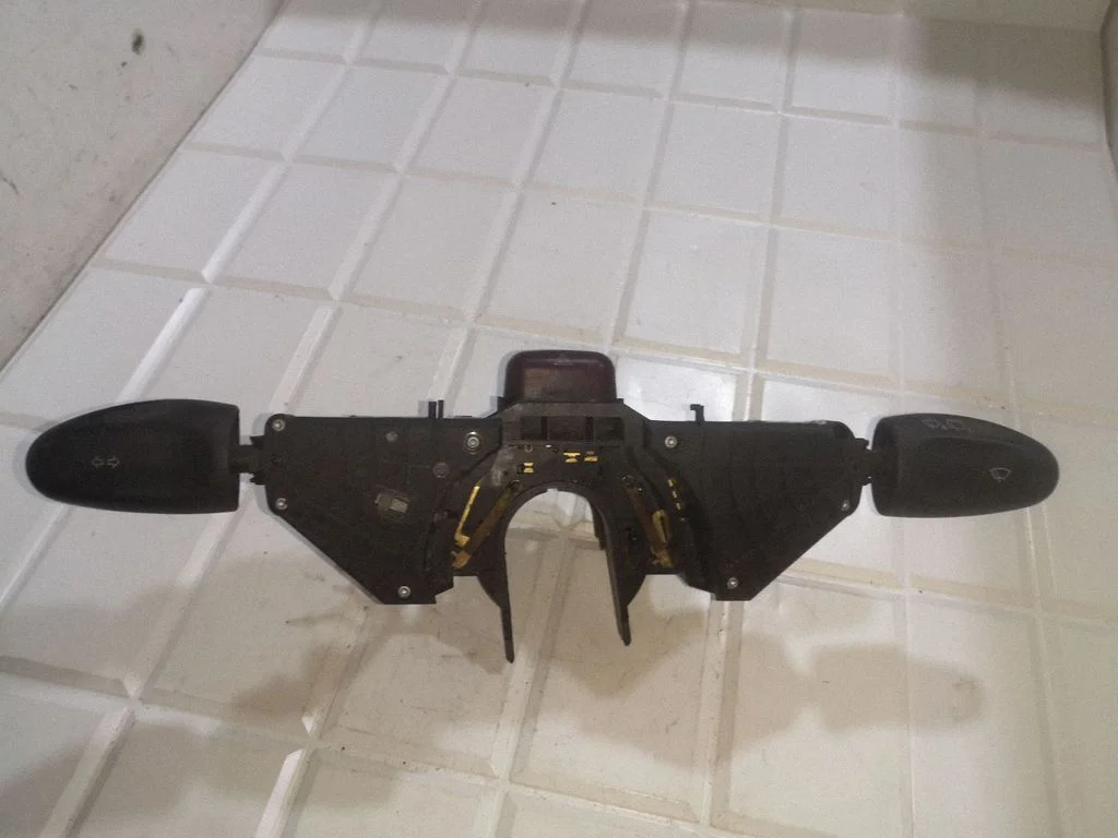 Sviru komplekts 95VW13335ABW