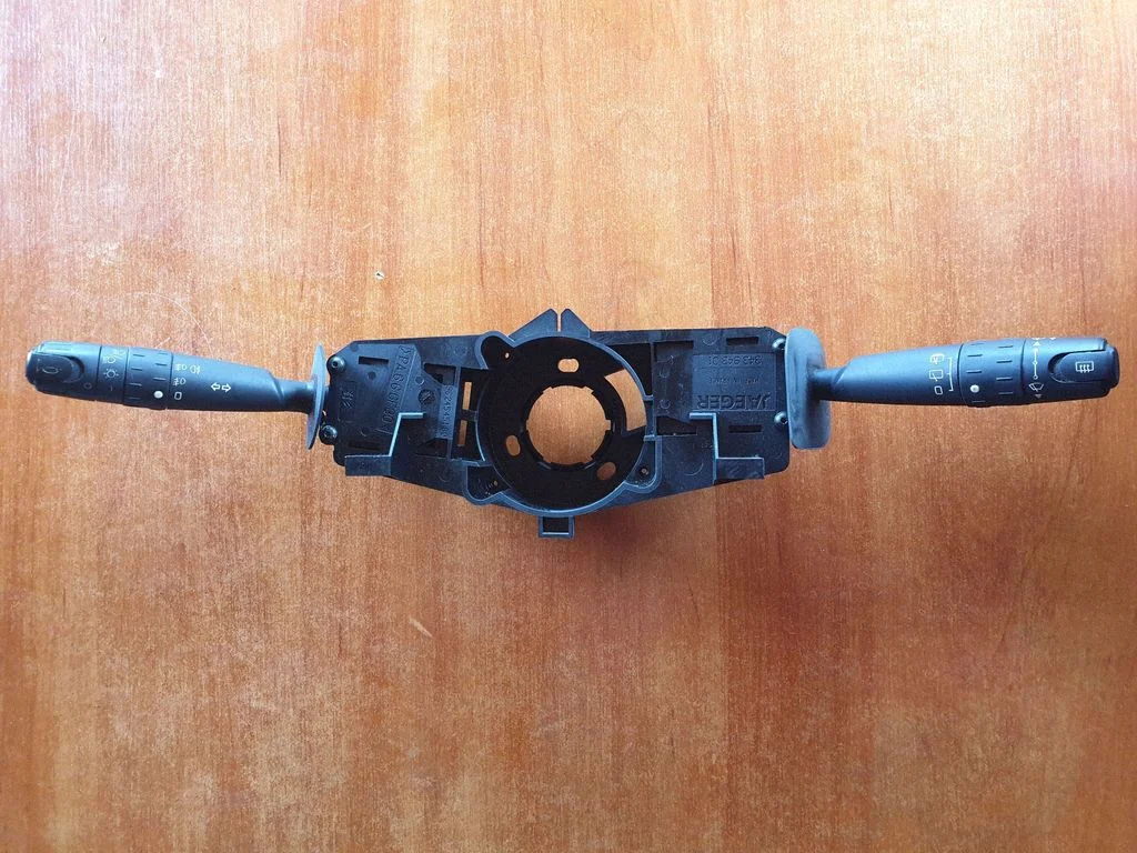 Wiper turn signal indicator stalk/switch 9624545180