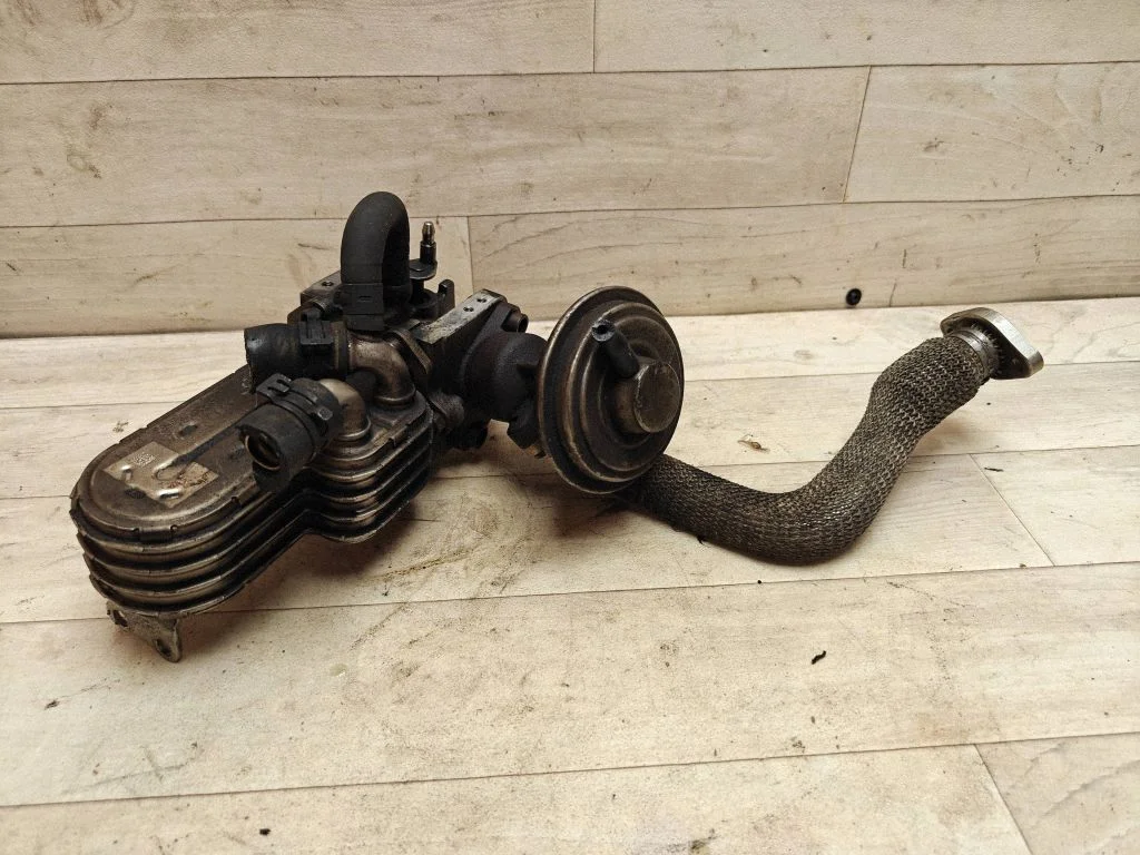 EGR valve cooler 059131512H