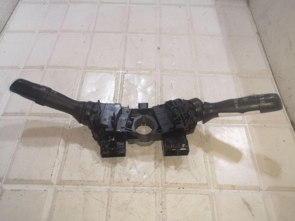 Wiper turn signal indicator stalk/switch 173848