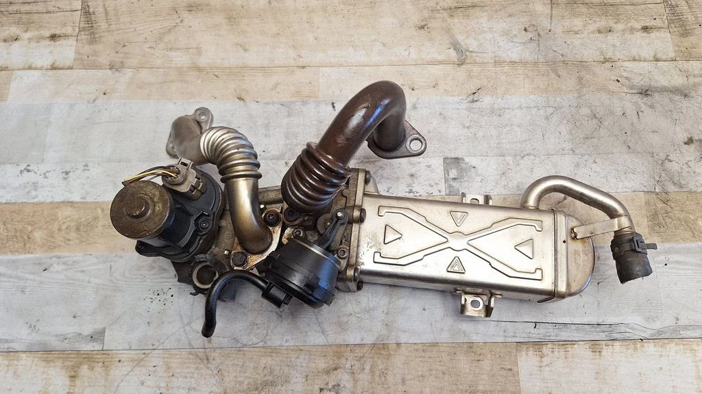EGR valve cooler