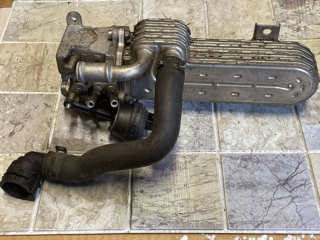 EGR-klapi jahuti 03G131513J
