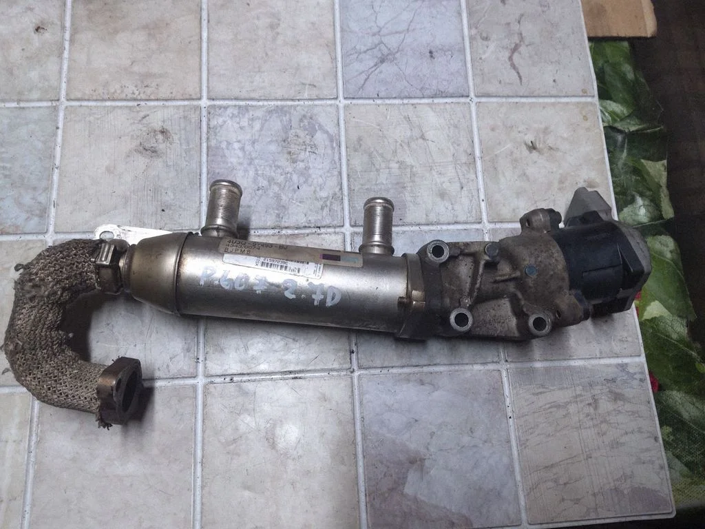 EGR valve cooler 4U3Q9Y493BJ