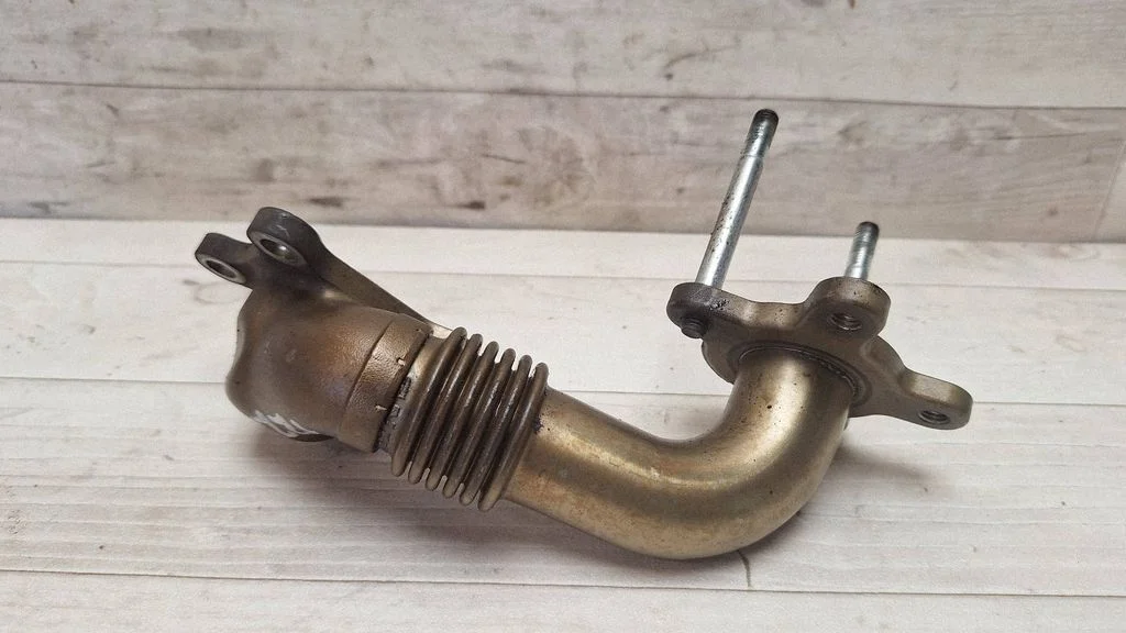 EGR valve line/pipe/hose