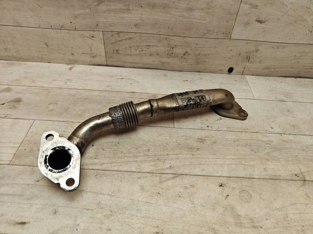 EGR valve line/pipe/hose 036131