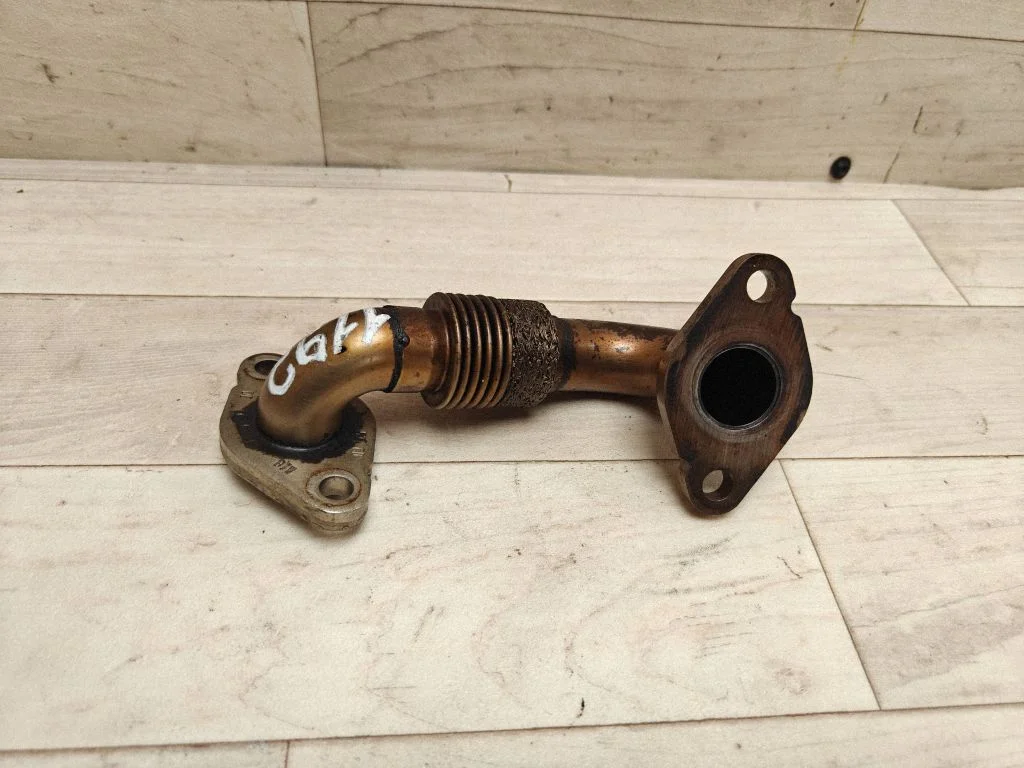 EGR valve line/pipe/hose 038131
