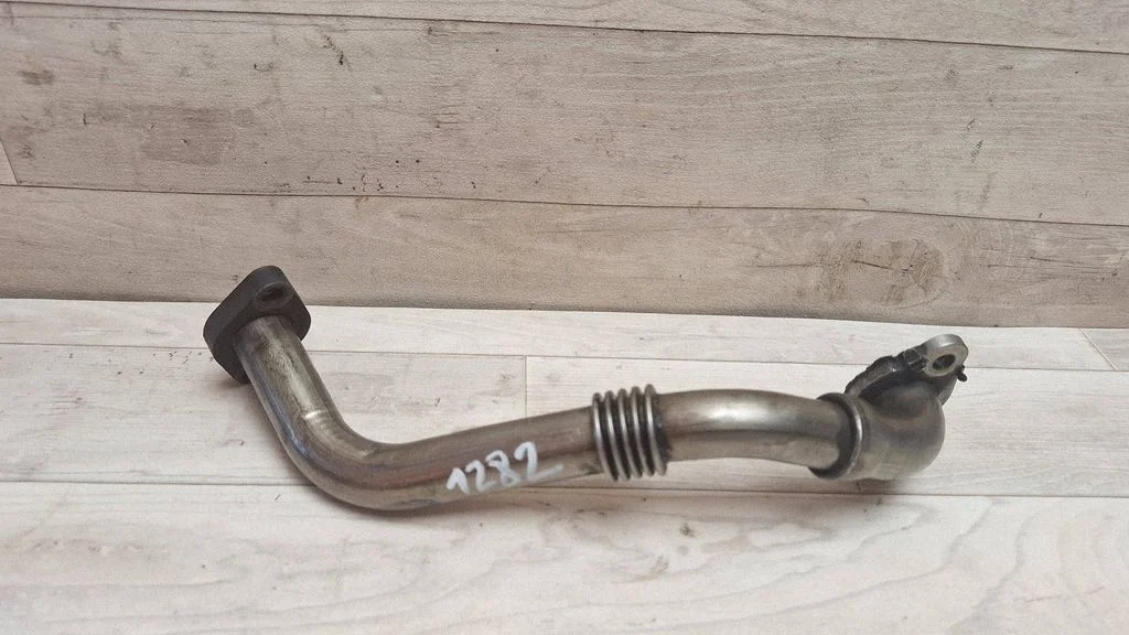 EGR-klapi toru (-d)/ voolik (-ud)