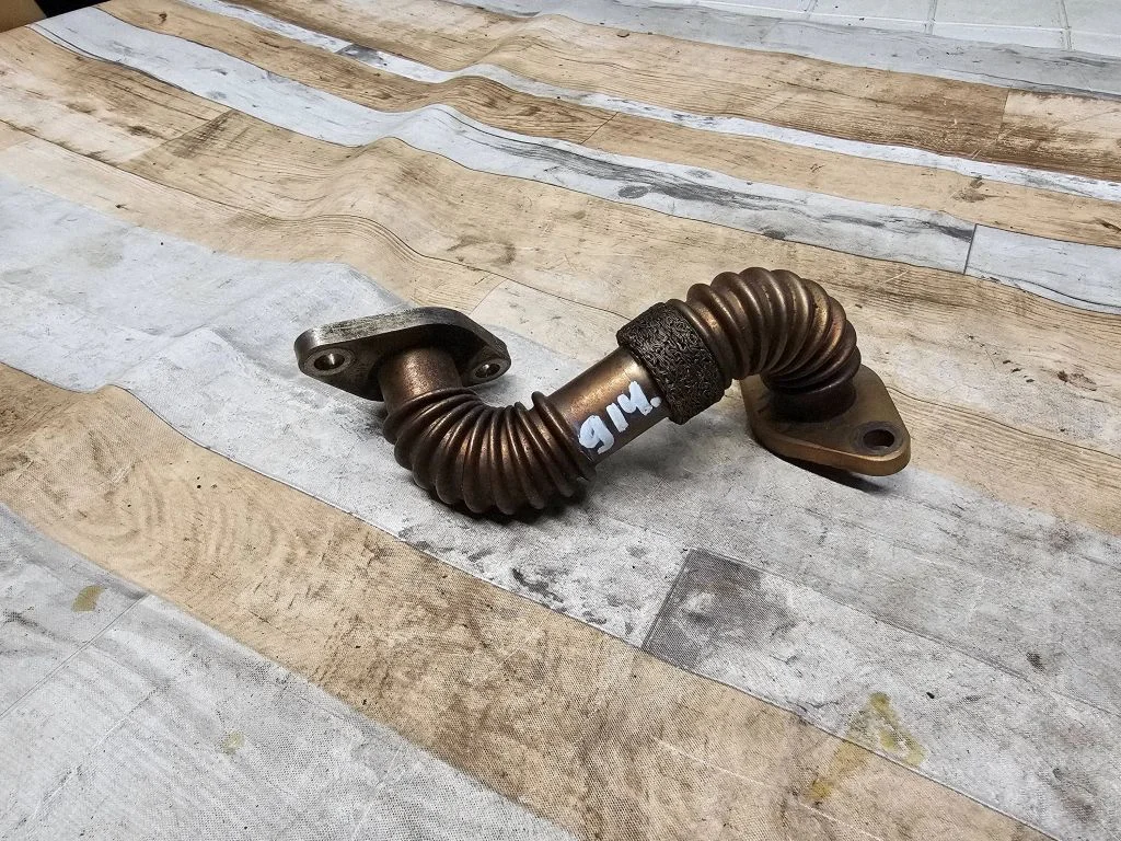 EGR valve line/pipe/hose 028131521AD