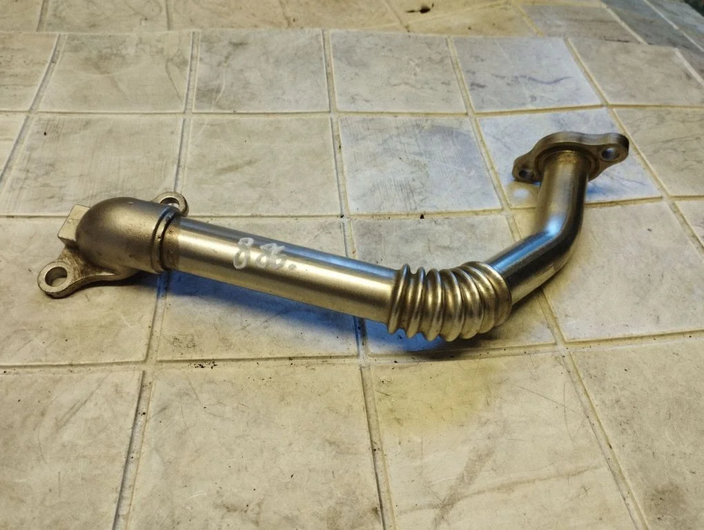 EGR valve line/pipe/hose – Toyota Corolla Verso AR10 (2004-2009)