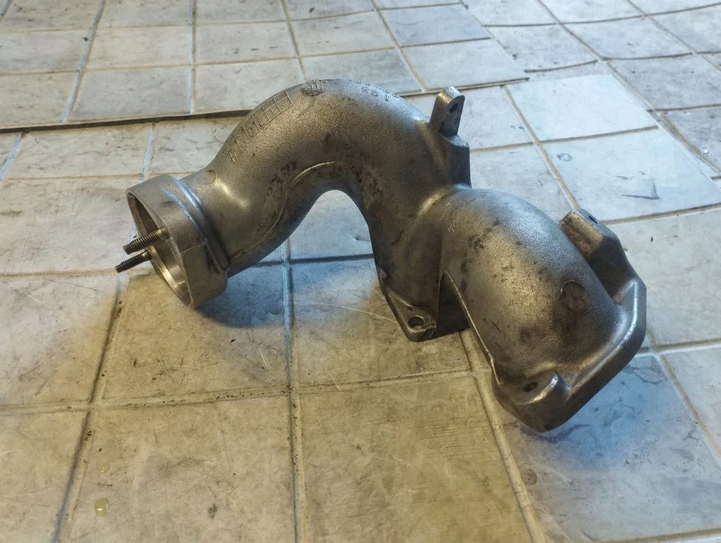 EGR valve line/pipe/hose 15880
