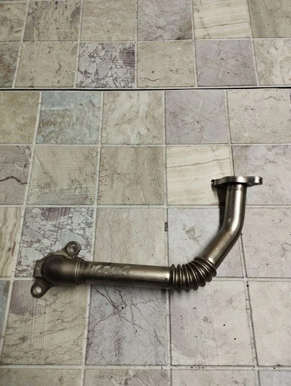 EGR valve line/pipe/hose – Toyota Corolla Verso E121 (2001-2004)