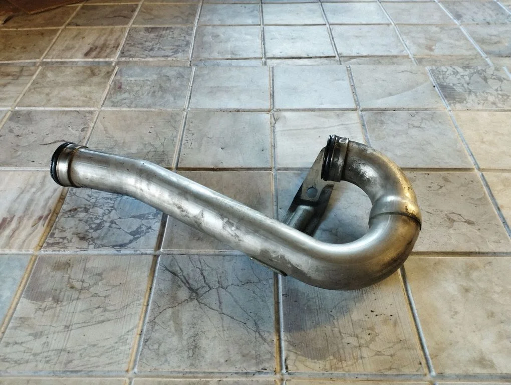 EGR valve line/pipe/hose 554924