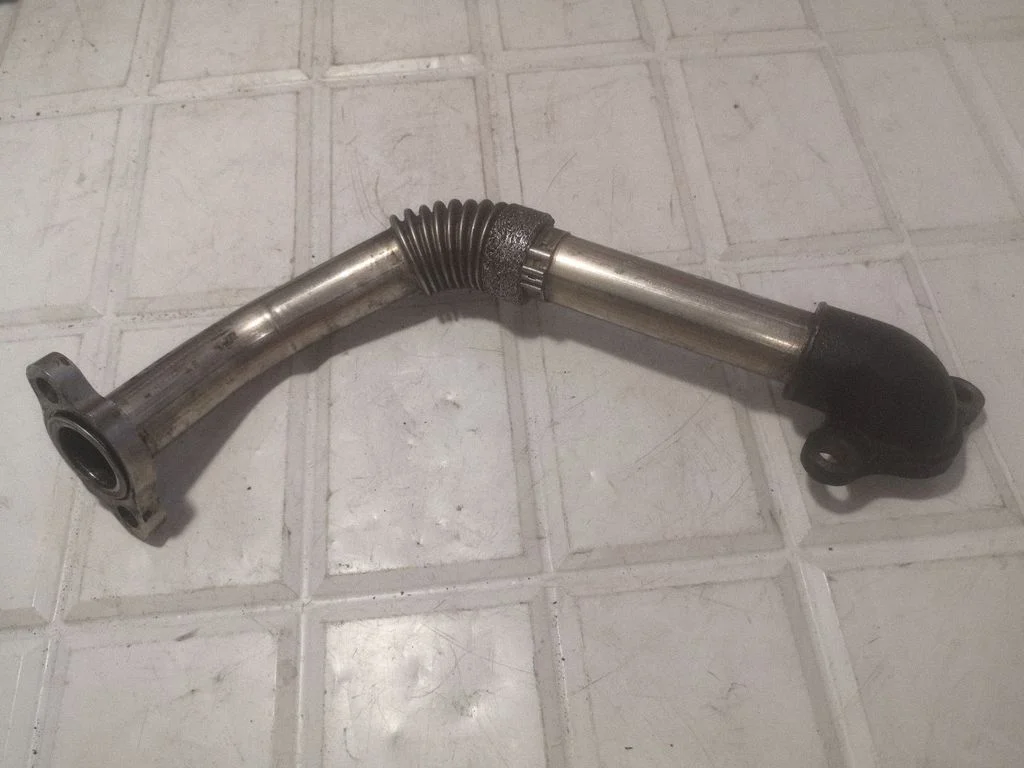 EGR-klapi toru (-d)/ voolik (-ud) – Toyota Avensis T250 (2006-2009)