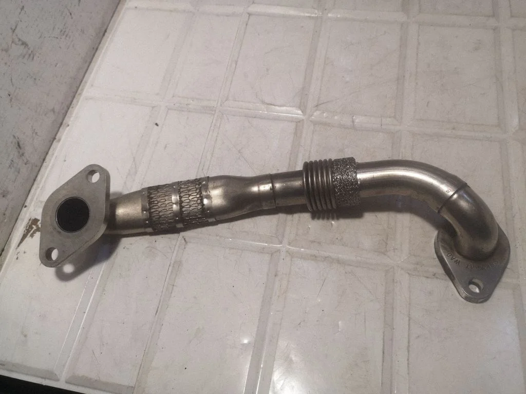 EGR valve line/pipe/hose 03G131521F