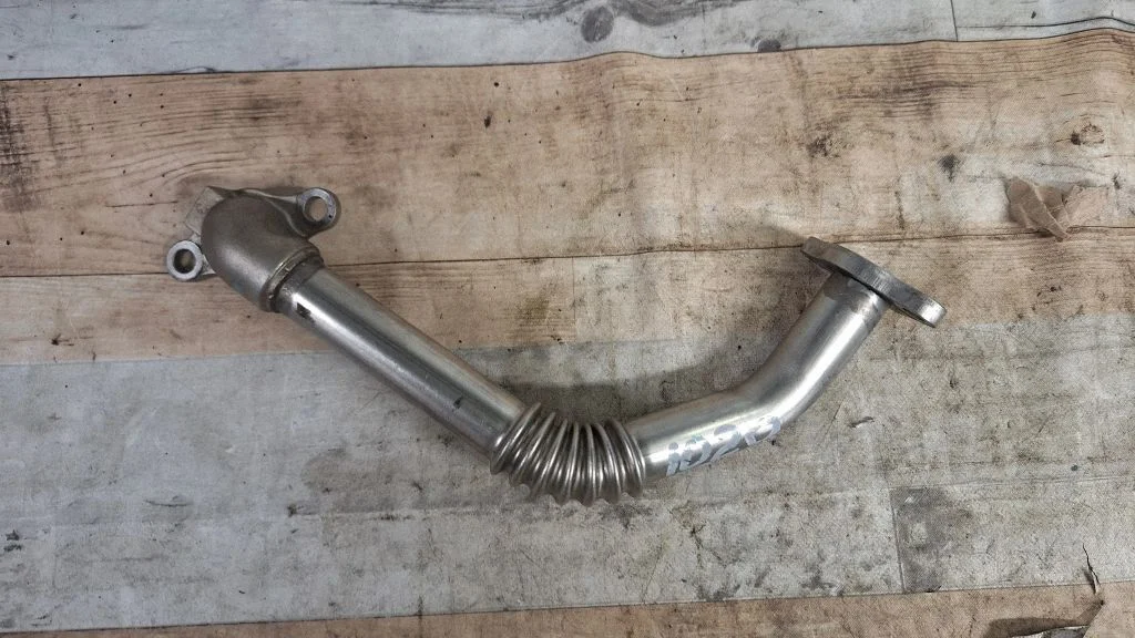 EGR valve line/pipe/hose – Toyota Corolla Verso AR10 (2004-2009)