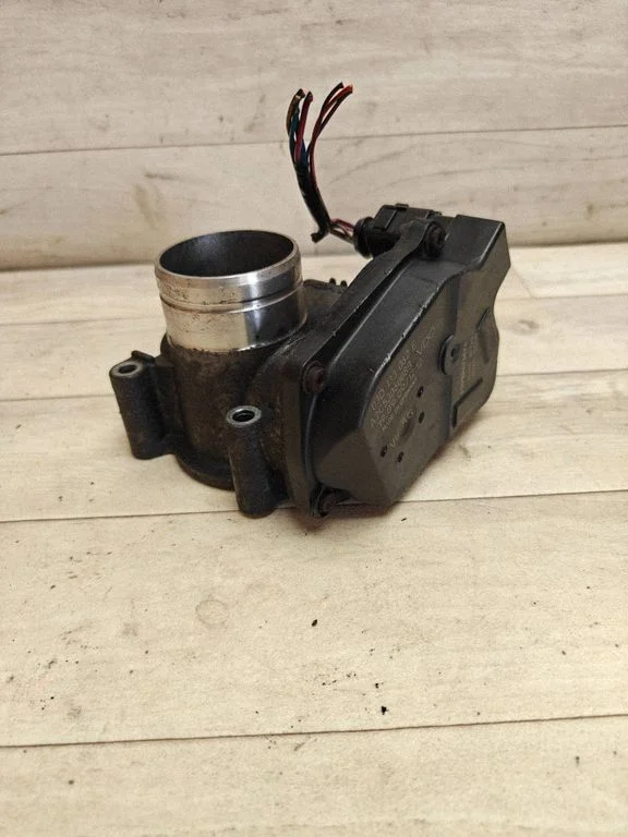 Throttle valve 03D133062E