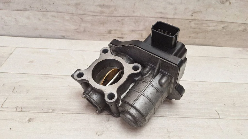 Throttle valve NA809052