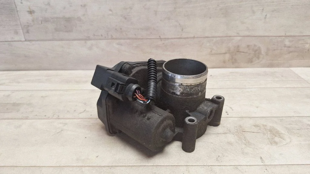 Throttle valve 03D133062E