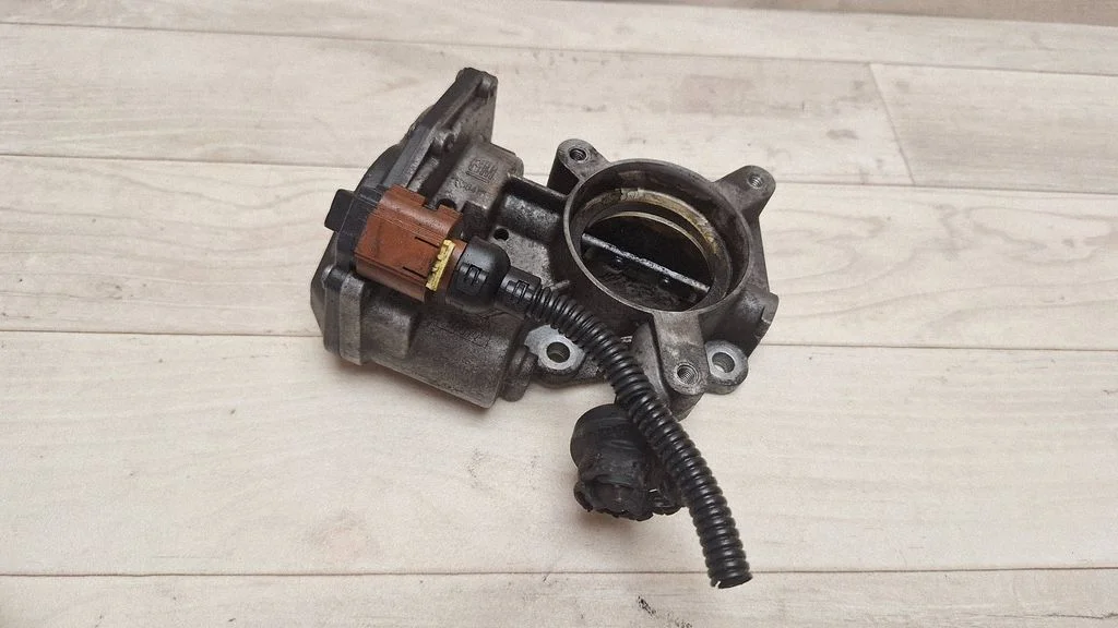 Throttle valve 50569200
